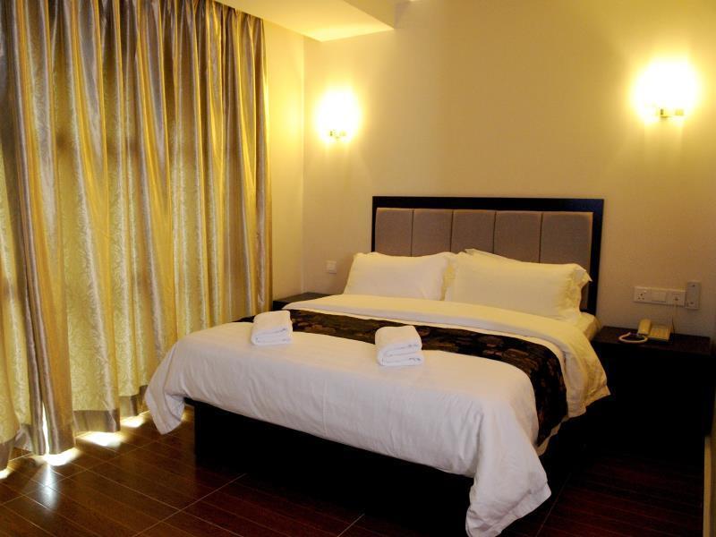 Kk Waterfront Hotel Кота-Кинабалу Экстерьер фото